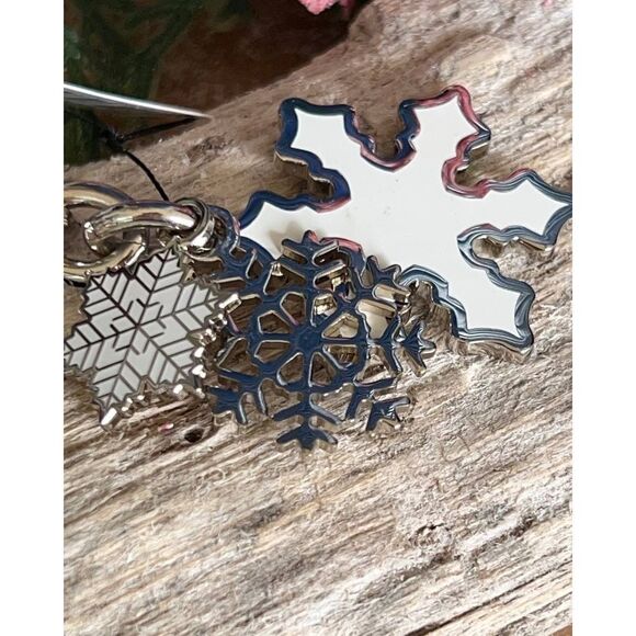 COACH White 3 snowflake Purse Charm Key Chain / Fob Silver White - Picture 5 of 8